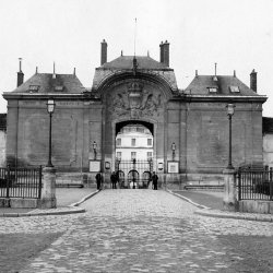 Hospice de Bicêtre, porte d'entrée