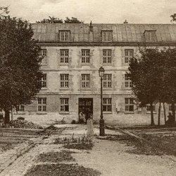 Hospice de Bicêtre, 5e division : cour, dortoir et bâtiment des aliénés